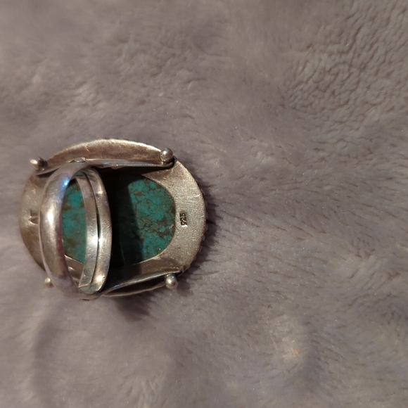 Turquoise Crackle Stone Clasp Bracelet and ring (925 stamped) - Picture 5 of 5